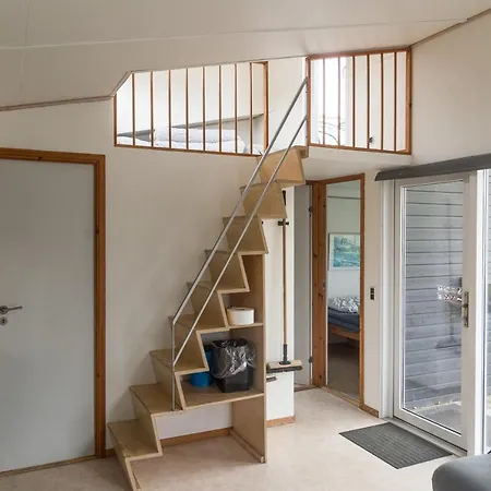 Sportsby - Danhostel, Huse Og Vejen