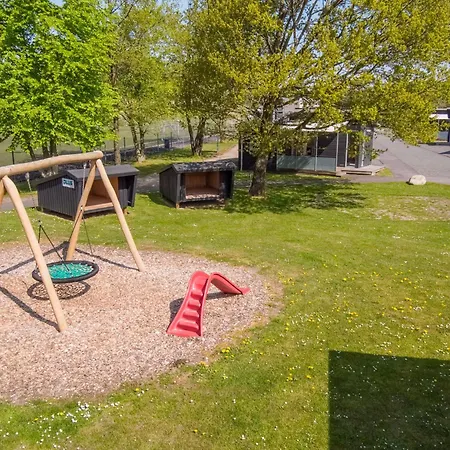 Sportsby - Danhostel, Huse Og