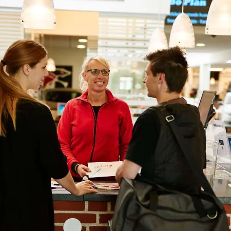 Sportsby - Danhostel, Huse Og *