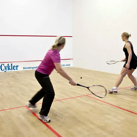 Sportsby - Danhostel, Huse Og 호스텔