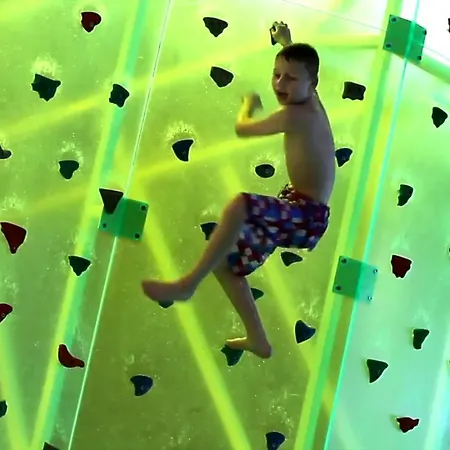 Sportsby - Danhostel, Huse Og 바이엔