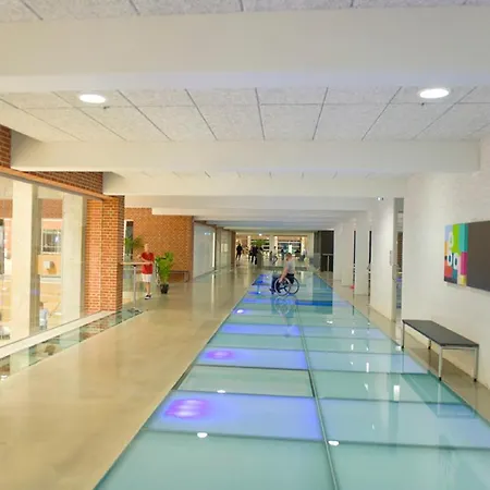 Sportsby - Danhostel, Huse Og *