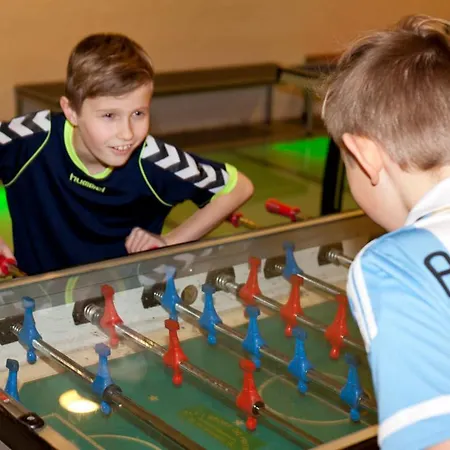 Sportsby - Danhostel, Huse Og *